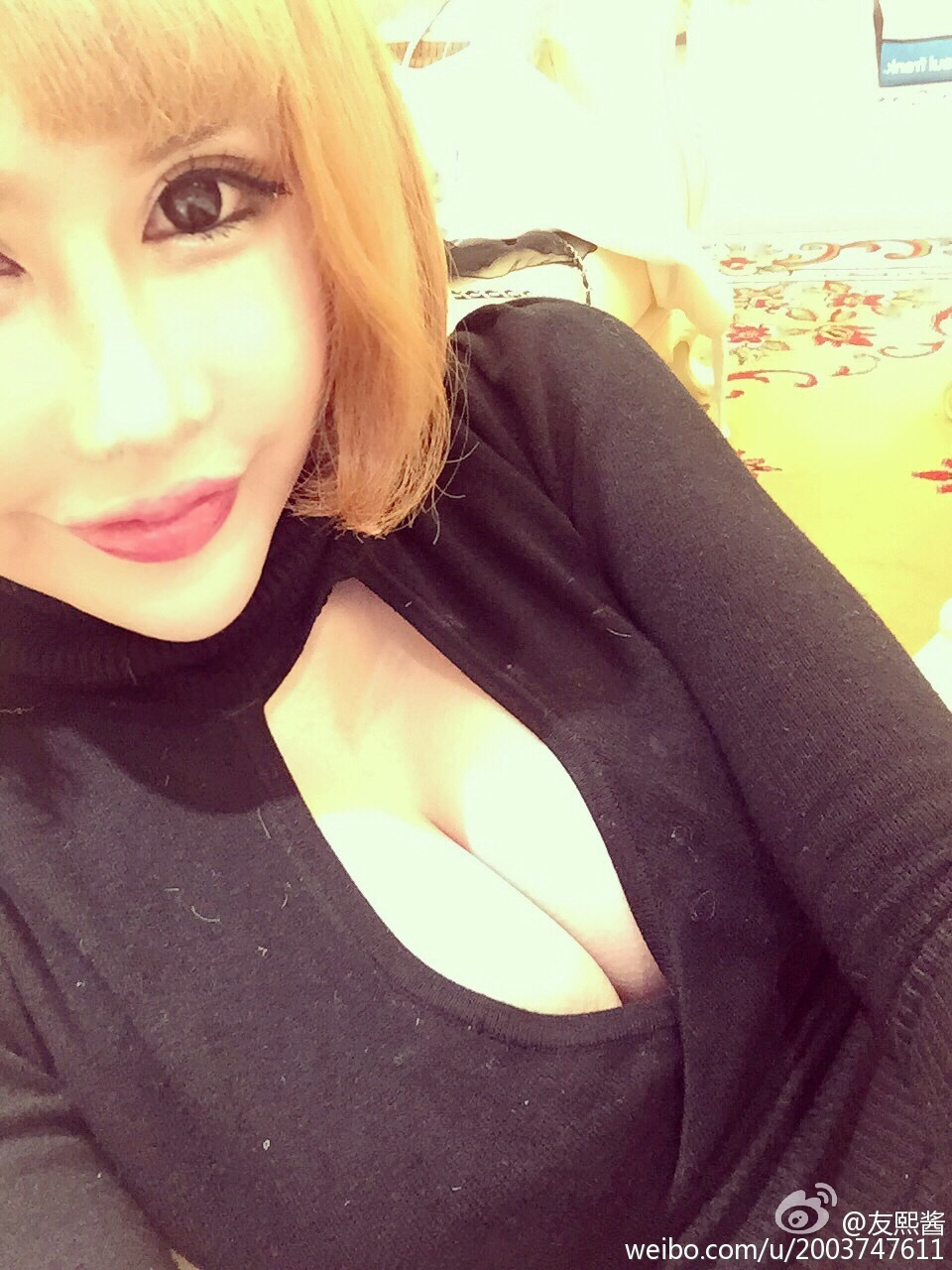 G罩美胸 火爆的辣子 友熙酱 微博自拍破解私密图片 3